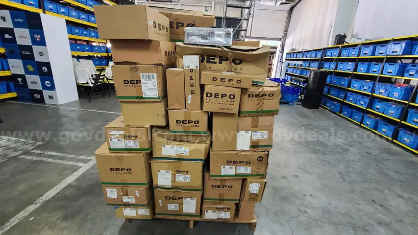 Lot of 52 New Automotive Lighting Assemblies &#x2013; Headlights, Taillights, Fog &#x26; Signal Lights &#x2013; DEPO, Dorman,