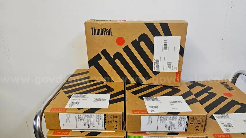 Lot of 9 Lenovo ThinkPad Yoga 11e 5th Gen Laptops &#x2013; NEW