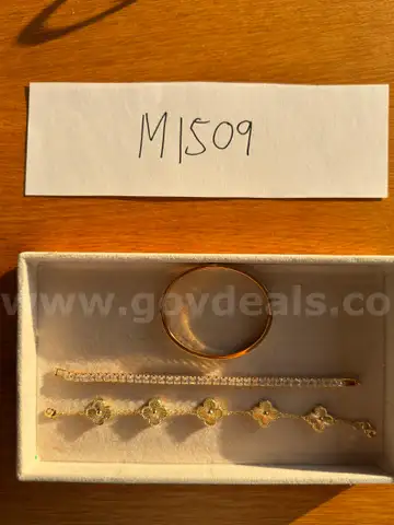 WILL SHIP Lot of bracelets and rings