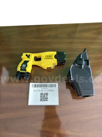 WILL SHIP Taser X26 kit