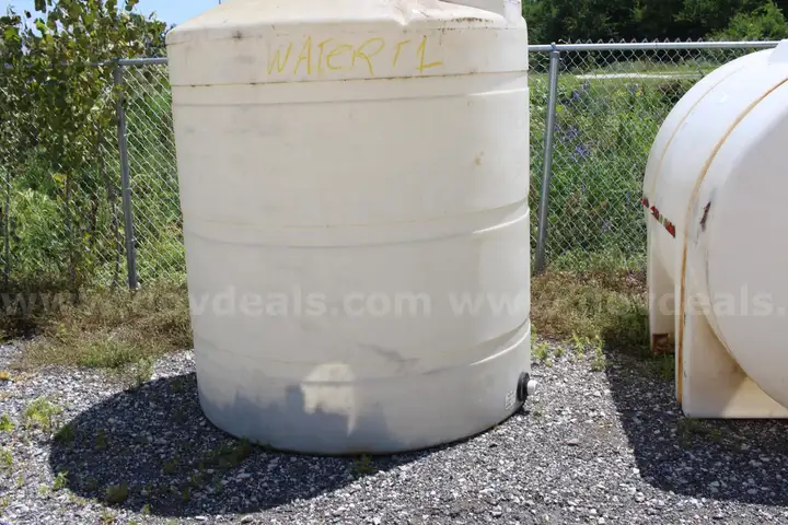 poly water tanks