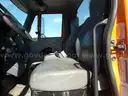 2006 International 7300 DT446