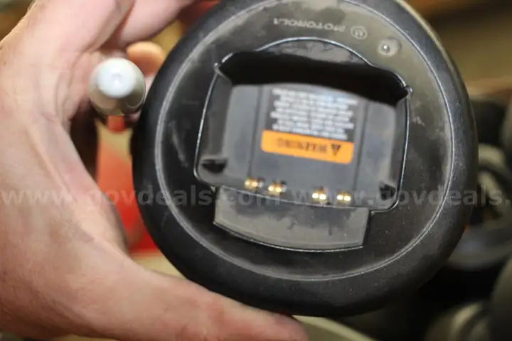 VHF Analog Handheld Chargers
