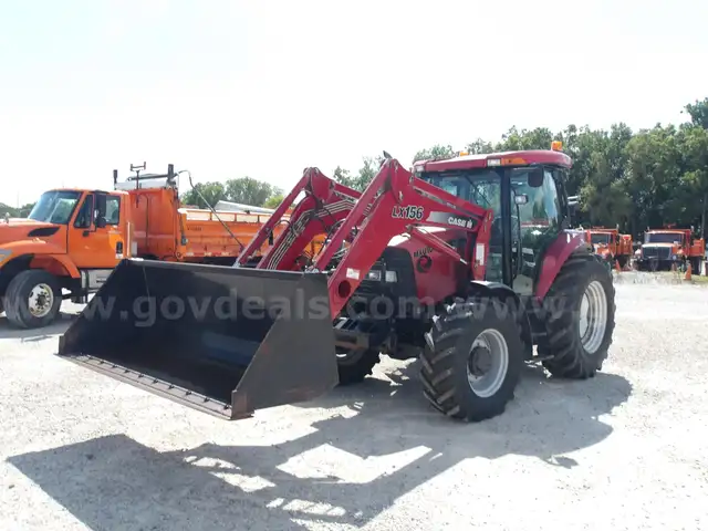 2005 CASEIH MXU100 WITH LOADER