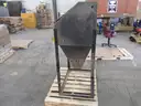 Metal sand blasting cabinet