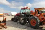 1999 CASEIH MX120 WITH LOADER (RUNS, BUT DOES NOT MOVE)