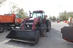 1999 CASEIH MX120 WITH LOADER (RUNS, BUT DOES NOT MOVE)