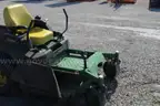 John Deere ztrak Zero turn mower