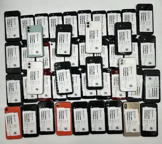 Lot of 47 Locked Apple iPhones &#x2013; iCloud/FMI/MDM Locked &#x2013; For Parts/Repair
