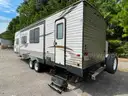2017 Venture RV (KZ RV Classic Sportsmen) Camper Trailer with side bump out