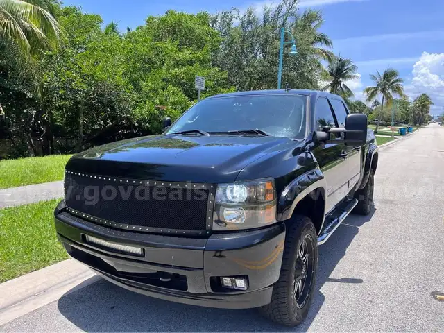 2007 Chevrolet Silverado Classic 1500 LT1 Crew Cab 2WD
