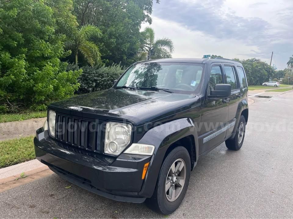 Photo of a 2008 Jeep Liberty