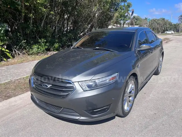 2013 Ford Taurus