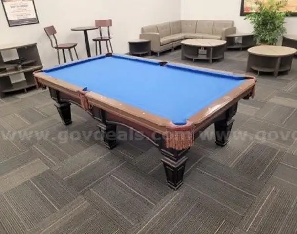8ft Pool Table