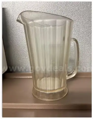 (29) 60oz Plastic Tall Water Pitchers​