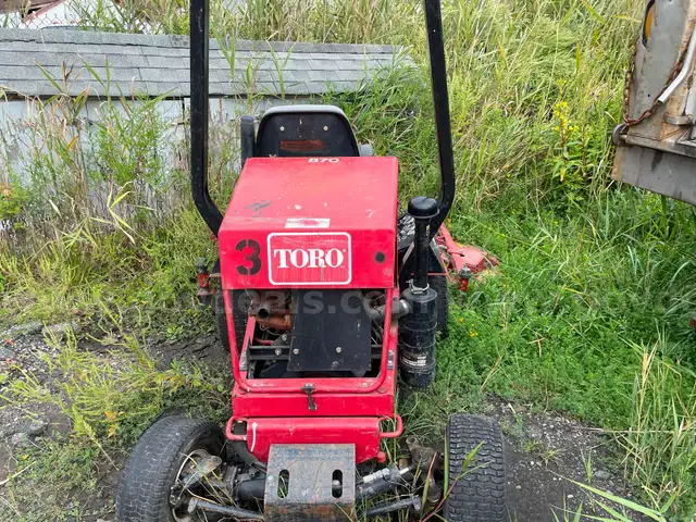 2001 Toro Groundsmaster 325D