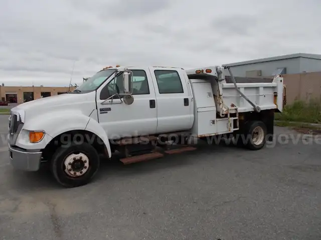 2005 Ford F-650
