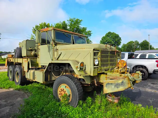 1984 AM General Corp. 5 ton 6x6 Tow Truck