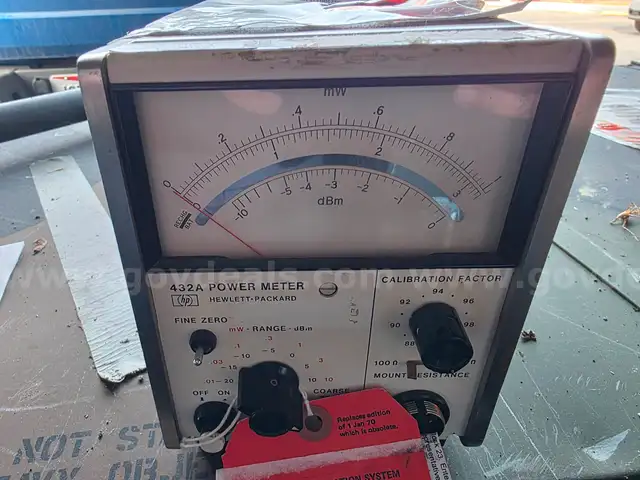 Hewlett Packard 400EL AC Voltmeter