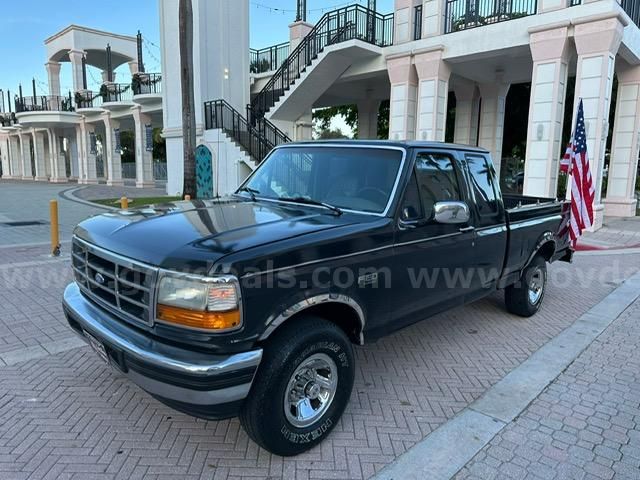 Photo of a 1996 Ford F-150