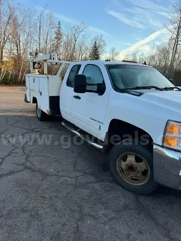 2008 Chevrolet Silverado 3500HD Utility/Crane Truck