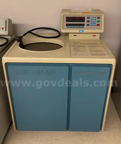 Beckman Optima Ultracentrifuge L-80 (Not Operational)