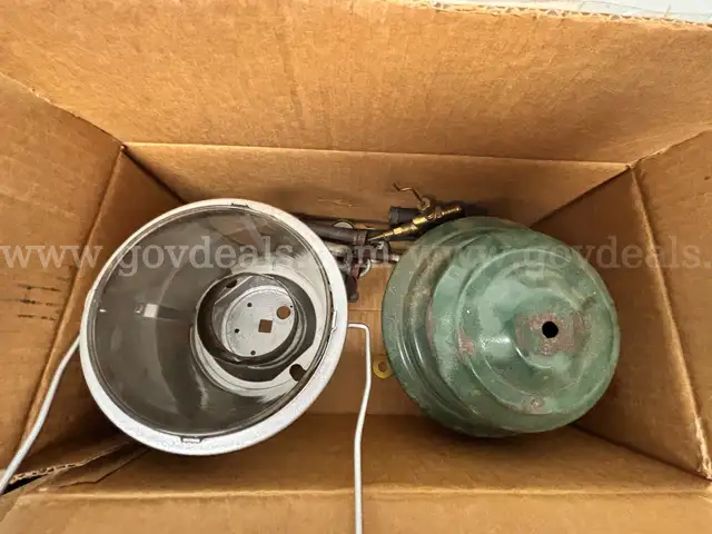 Deconstructed Coleman Lantern Model 220