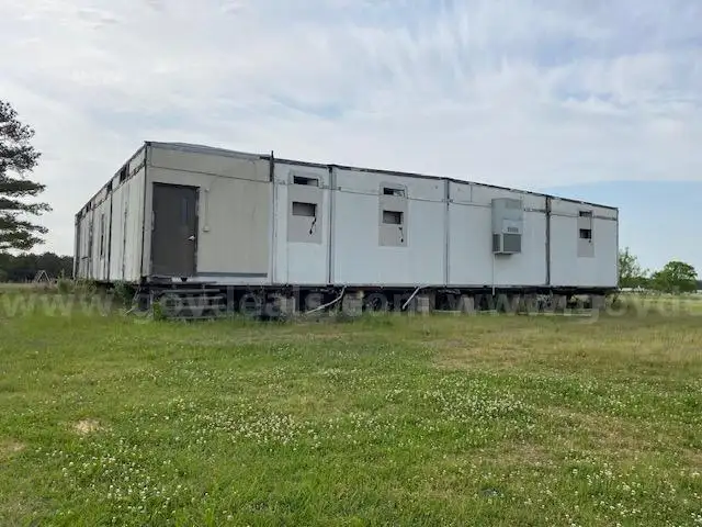 Four-plex mobile office trailer structure