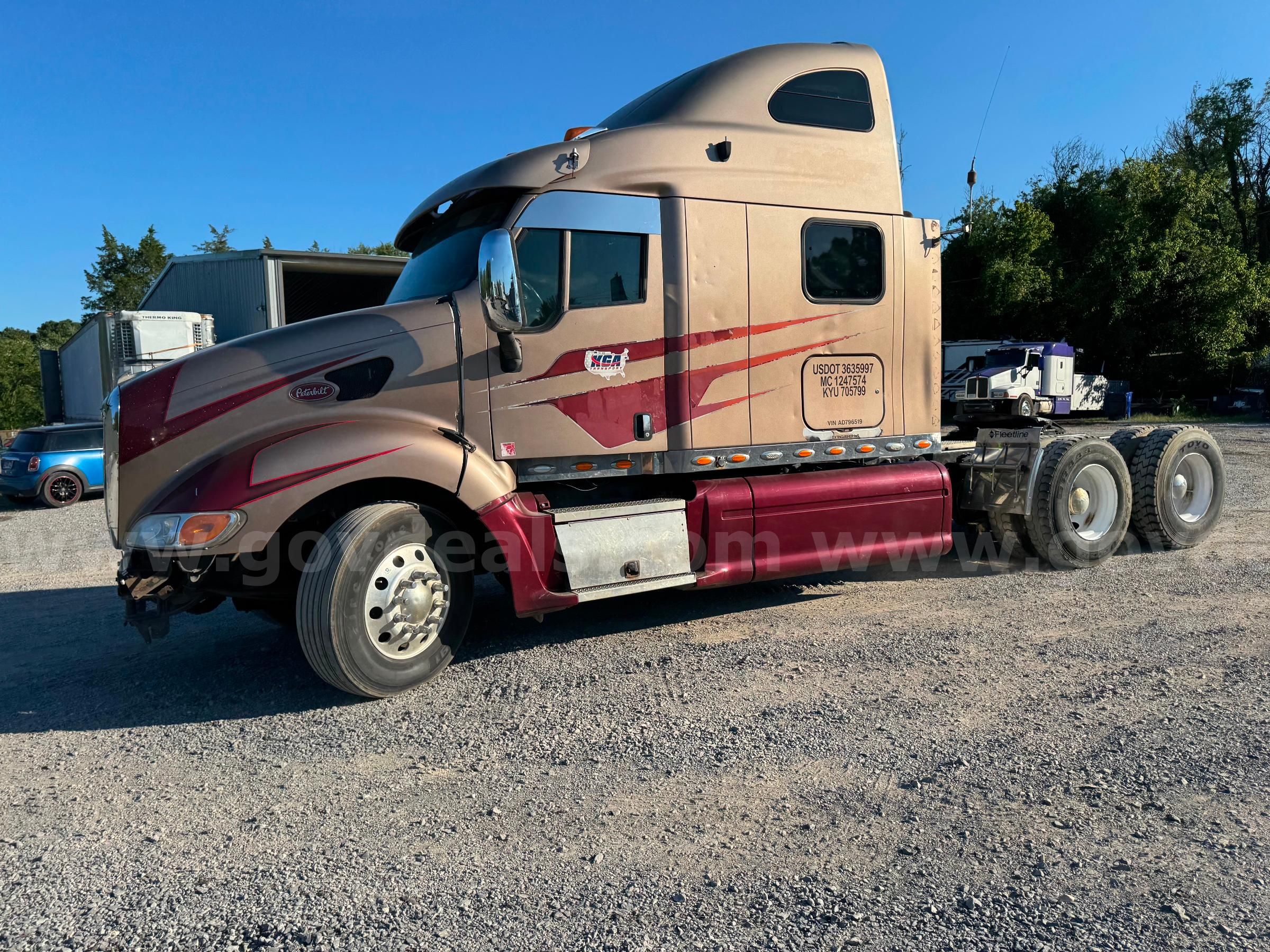 Photo of a 2010 Peterbilt 387