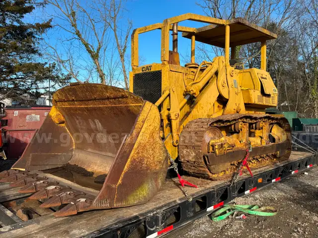 Caterpillar 977K track front loader