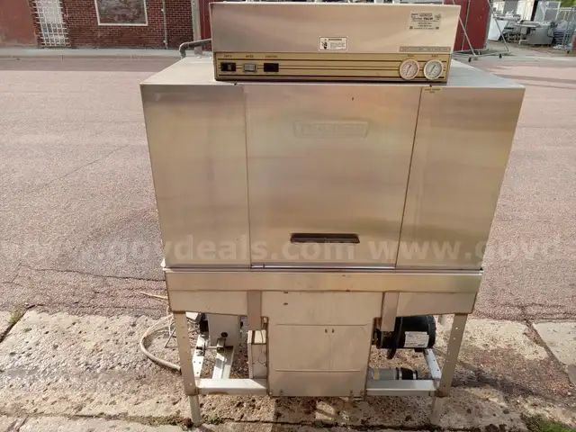 Hobart C44A Pass-through dishwasher