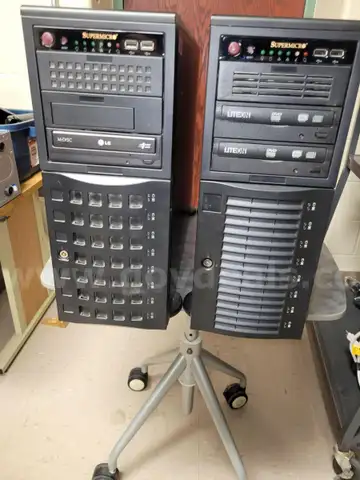 2 Servers