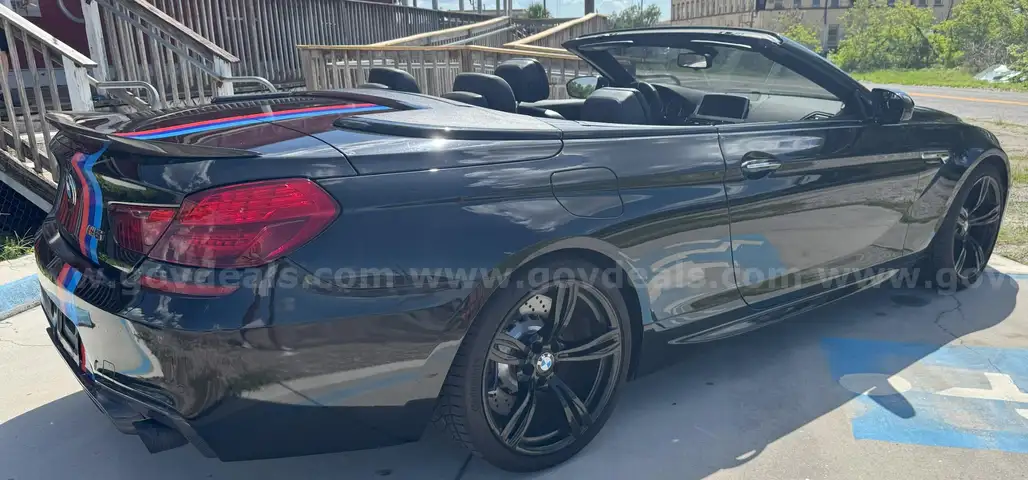 2015 BMW M6 CONVERTIBLE BLACK SAPPHIRE METALIC 4.4L V8 DOHC 32V