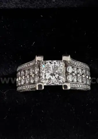 PRINCESS DIAMOND RING NATURAL DIAMOND CARAT WEIGHT 1.71CT VS1 E COLOR