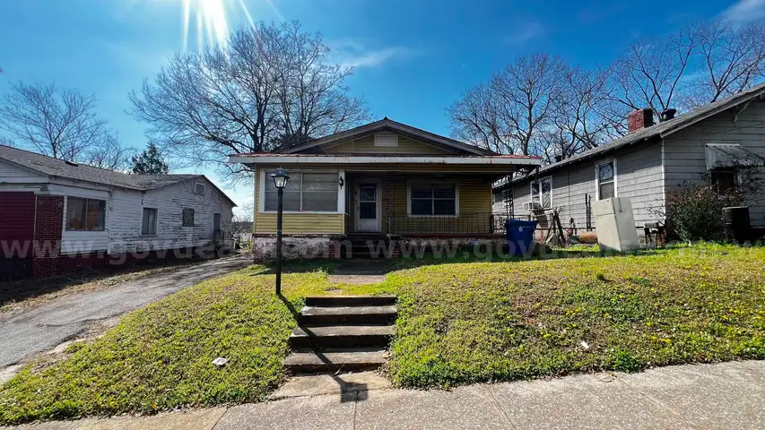 427 Jerry D Coleman St Fairfield, AL 35064