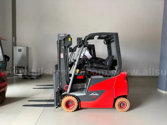 Unused 2x Linde &#x27;E20PH&#x27; Electric Forklift Truck