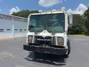 2010 Mack MRU613 w/ 17yard mcnelus