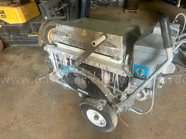 Graco ThermoLazer promelt line striper