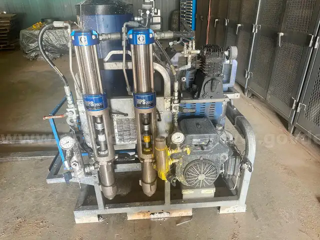 Graco Road Laser line striped skid unit