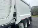2015 Mack MRU613