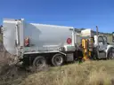 2016 International/Navistar WorkStar 7400 Inline 6-Cylinder (9.3L) N9 Diesel Garbage Truck