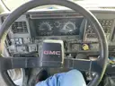2000 GMC C7H042