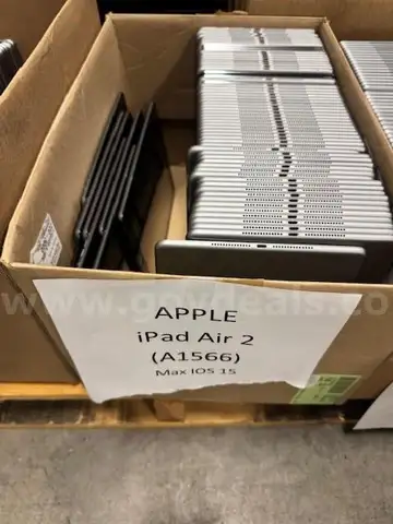 Lot of iPad Air 2 Tablets (A1566)