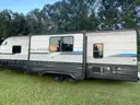 2022 Coachman Clipper 262bhs travel trailer bunks