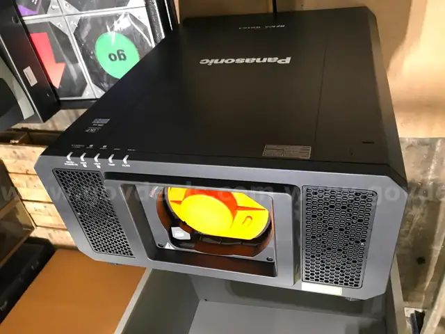 PANASONIC LARGE VENUE PROJECTOR PT-RZ12K