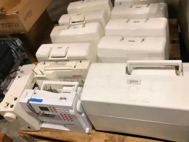 MIXED PALLET OF 11 COMPUTERIZED SEWING MACHINES!