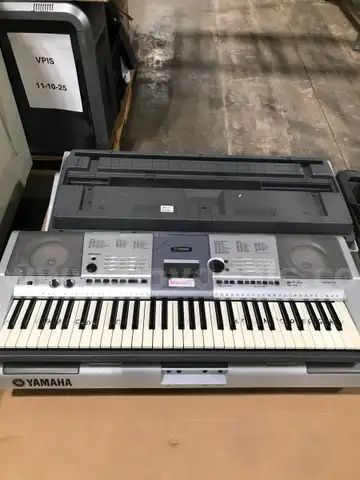 LOT OF 4 YAMAHA KEYBOARDS!!