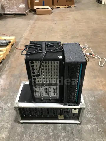 PALLET OF 3 MIXERS PEAVY,PHONIC