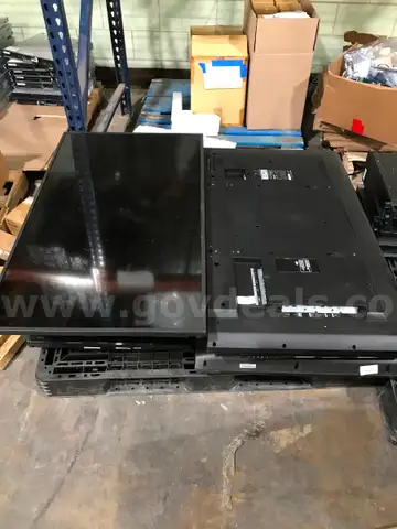 MIXED PALLET OF 8 FLAT SCREEN TELEVISIONS 43'', 50''