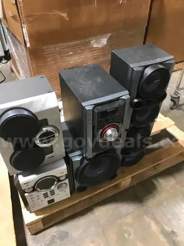 MIXED LOT OF 2 DISC CHANGER SONY,RCA WITH SPEAKERS